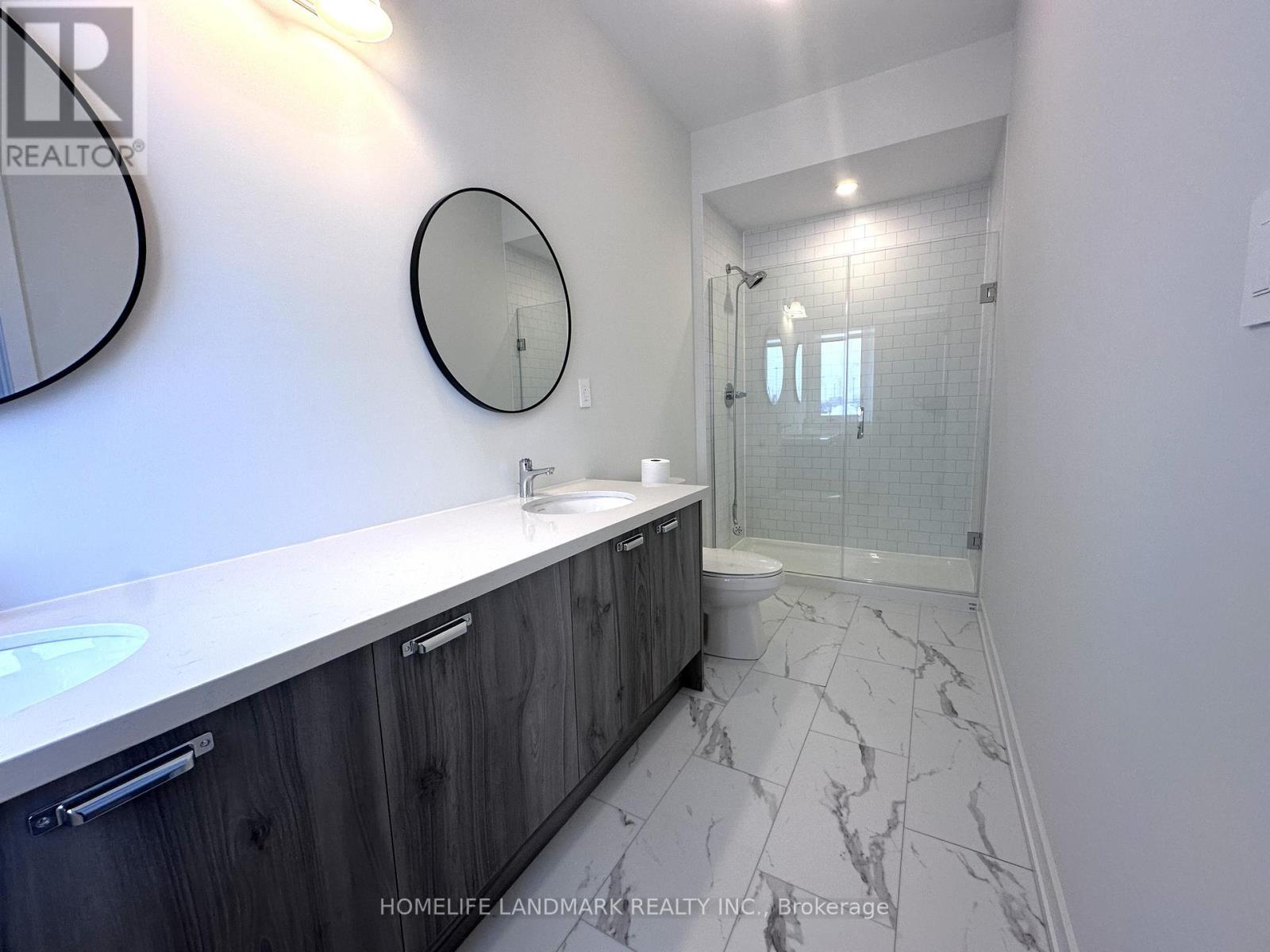 45 Peace Lane, Richmond Hill, ON - Indoor Photo Showing Bathroom