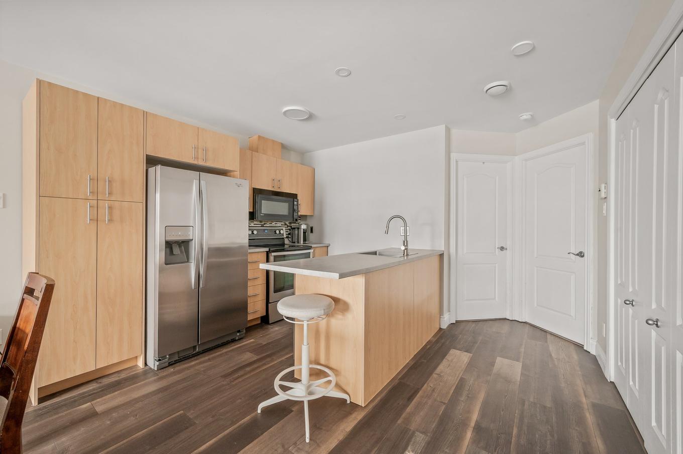 Kitchen - 25 Rue Des Nations E., Québec (Charlesbourg), QC - Indoor Photo Showing Kitchen