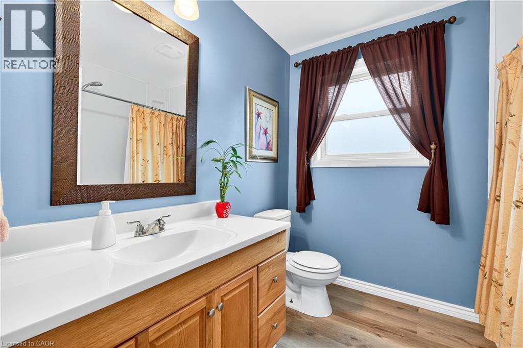 4265 Fly Road, Campden, ON - Indoor Photo Showing Bathroom