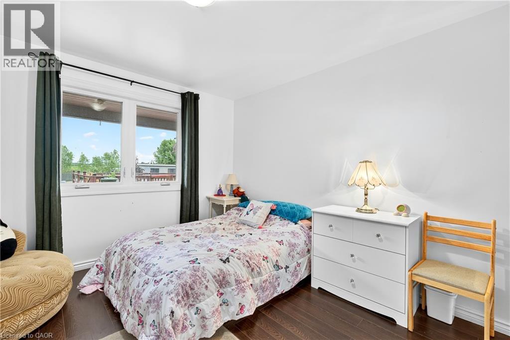 4265 Fly Road, Campden, ON - Indoor Photo Showing Bedroom