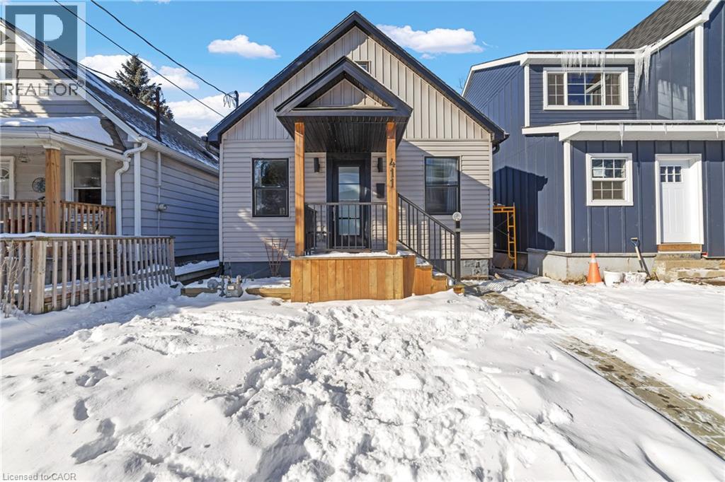 411 Fairfield Avenue, Hamilton, ON - Outdoor With Facade