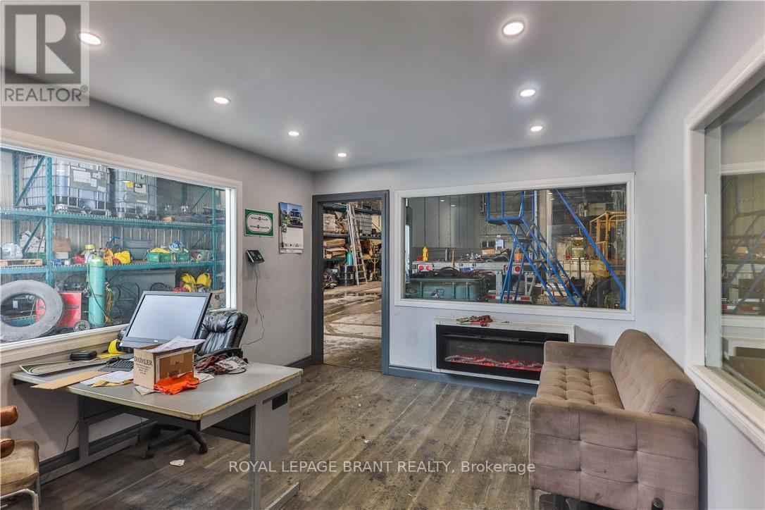 35 Sharp Road, Brantford, ON