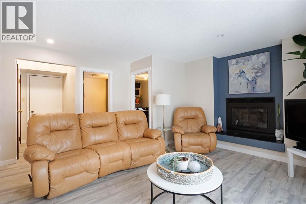 5 Fairview Crescent E, Brooks, AB