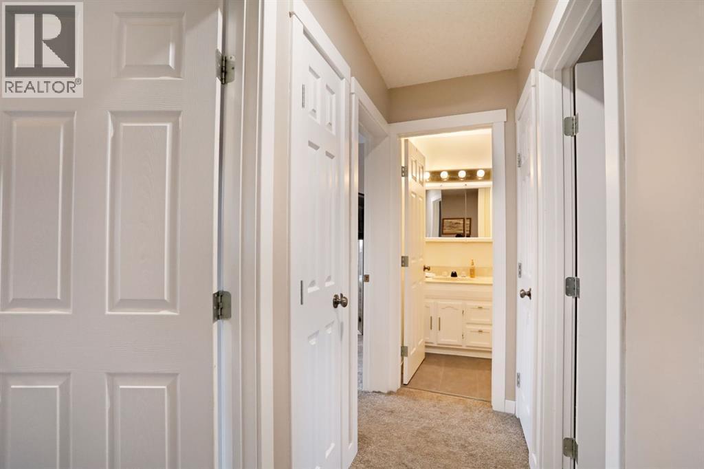 5 Fairview Crescent E, Brooks, AB