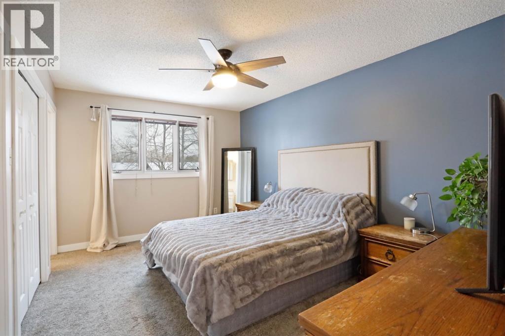 5 Fairview Crescent E, Brooks, AB