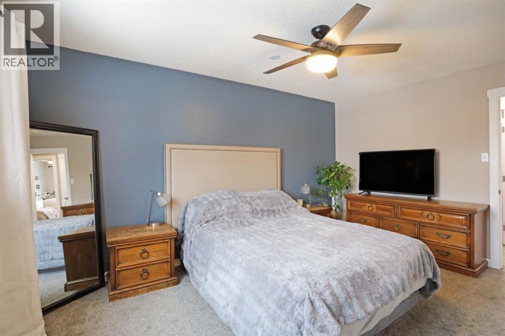 5 Fairview Crescent E, Brooks, AB