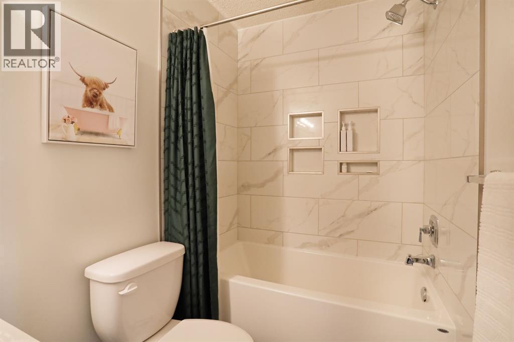 5 Fairview Crescent E, Brooks, AB