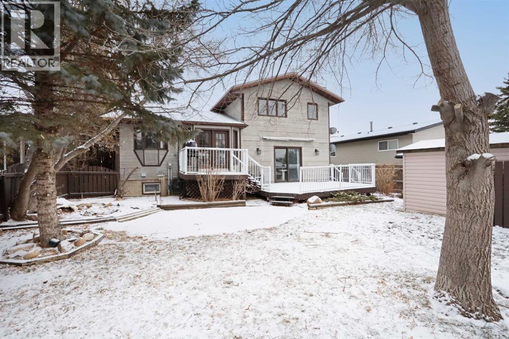 5 Fairview Crescent E, Brooks, AB