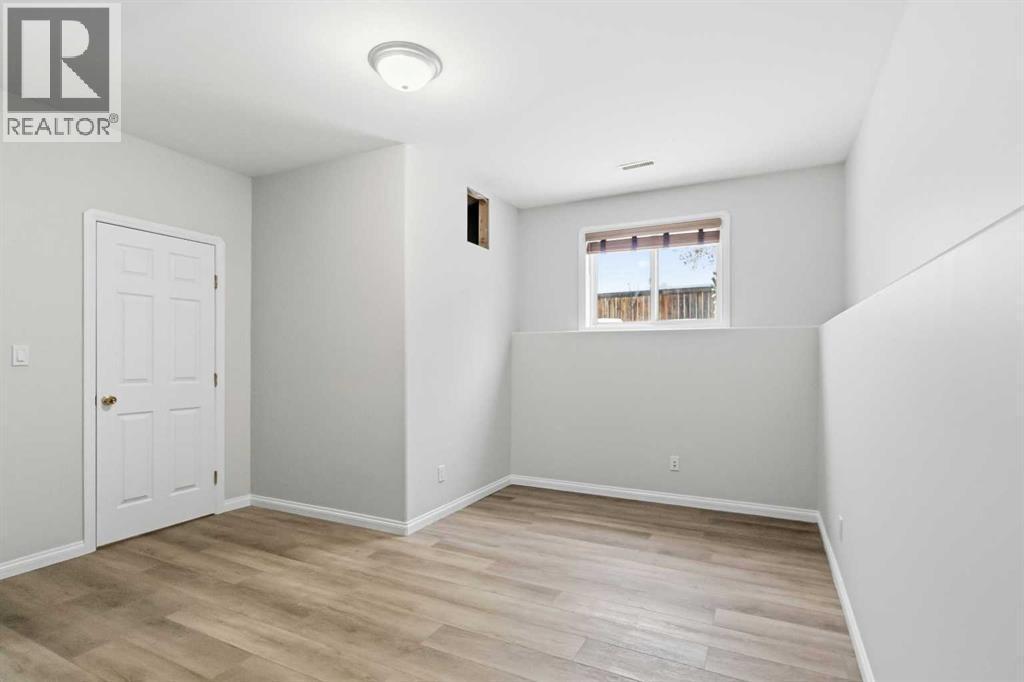 213 Diefenbaker Drive, Fort Mcmurray, AB