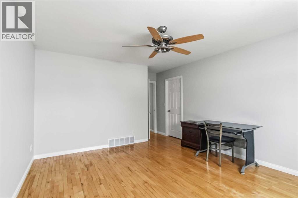 213 Diefenbaker Drive, Fort Mcmurray, AB