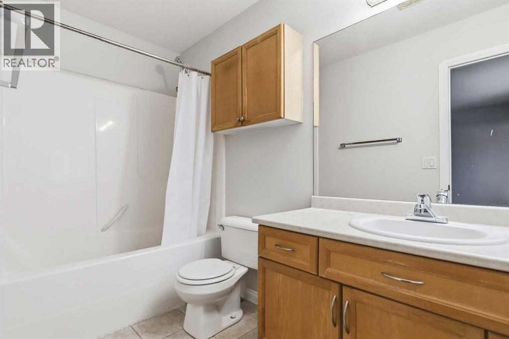 213 Diefenbaker Drive, Fort Mcmurray, AB