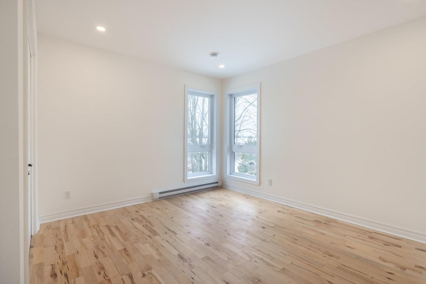 Chambre à coucher - 77 33E Avenue, Saint-Blaise-Sur-Richelieu, QC - Indoor Photo Showing Other Room