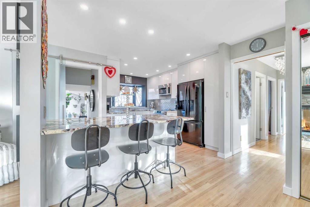 708 Allden Place Se, Calgary, AB - Indoor