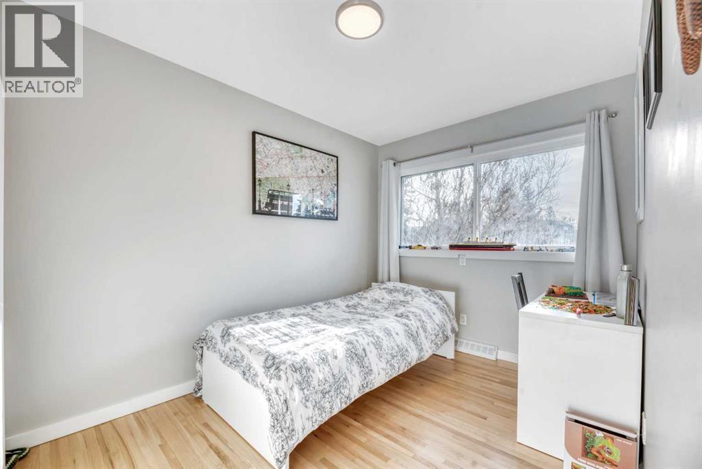 708 Allden Place Se, Calgary, AB - Indoor Photo Showing Bedroom