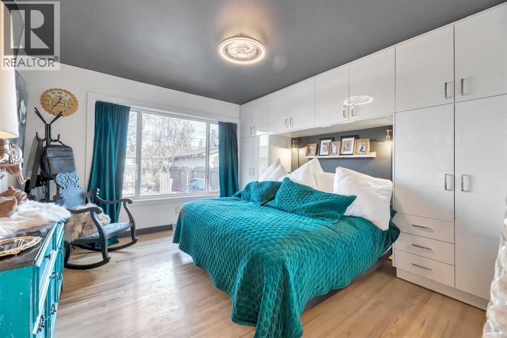 708 Allden Place Se, Calgary, AB - Indoor Photo Showing Bedroom