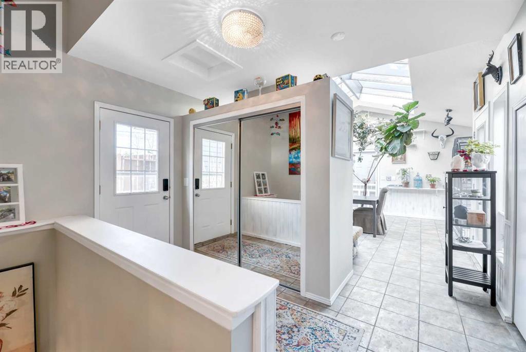 708 Allden Place Se, Calgary, AB - Indoor Photo Showing Other Room