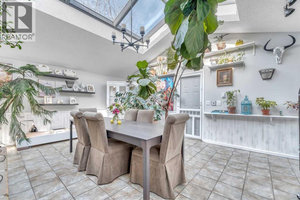 708 Allden Place Se, Calgary, AB - Indoor Photo Showing Dining Room