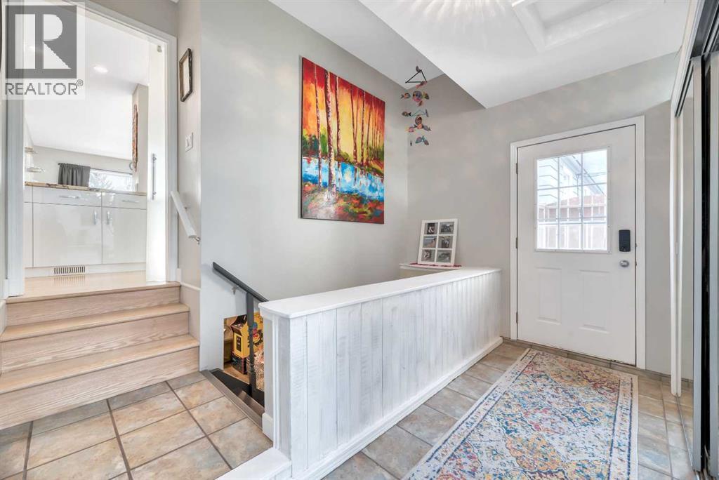 708 Allden Place Se, Calgary, AB - Indoor Photo Showing Other Room