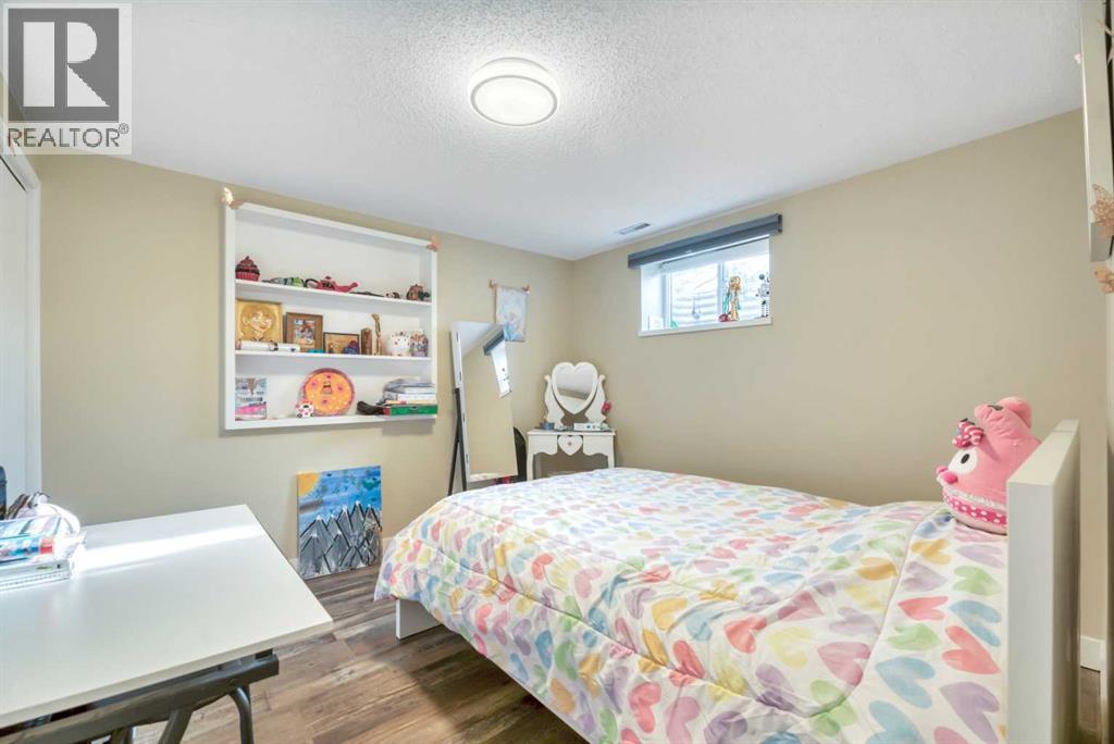 708 Allden Place Se, Calgary, AB - Indoor Photo Showing Bedroom