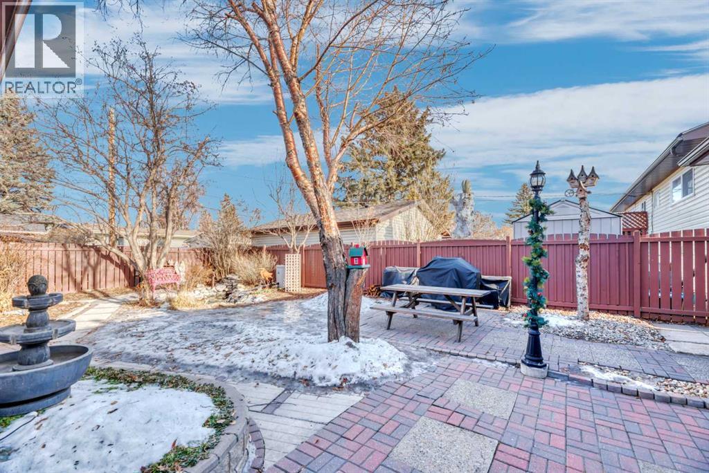 708 Allden Place Se, Calgary, AB - Outdoor With View