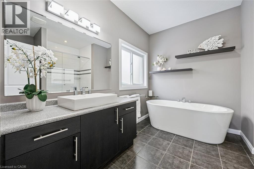 276 Dewdrop Crescent, Waterloo, ON - Indoor Photo Showing Bathroom