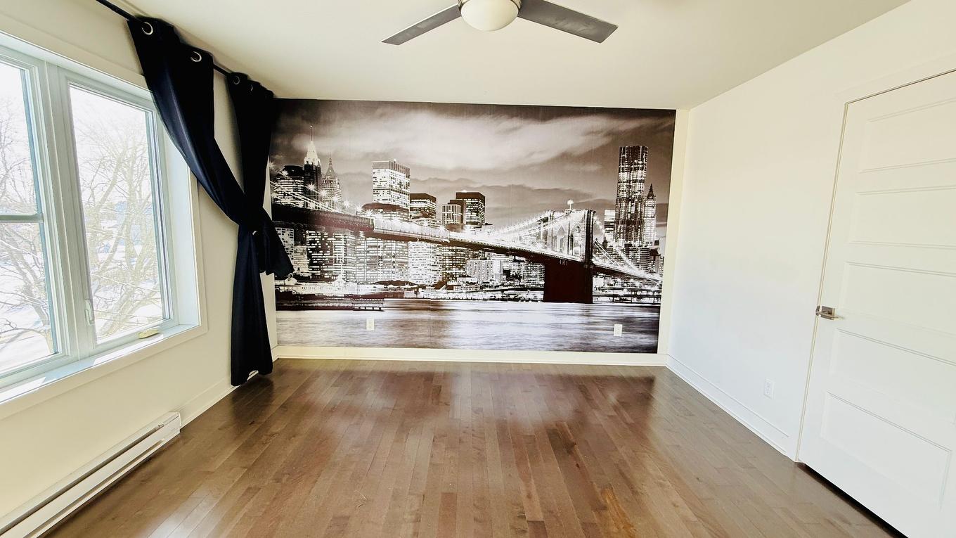 Chambre à coucher - 136 Ch. St-André, Saint-Jean-Sur-Richelieu, QC - Indoor Photo Showing Other Room