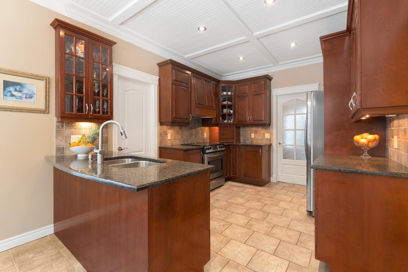 Kitchen - 3223 Rue Alfred-Desrochers, Sherbrooke (Les Nations), QC - Indoor Photo Showing Kitchen With Double Sink