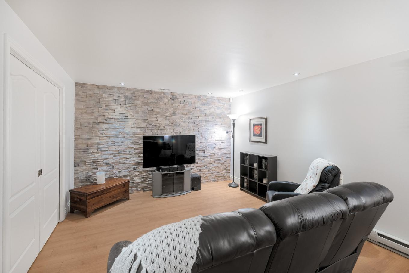 Family room - 3223 Rue Alfred-Desrochers, Sherbrooke (Les Nations), QC - Indoor Photo Showing Living Room