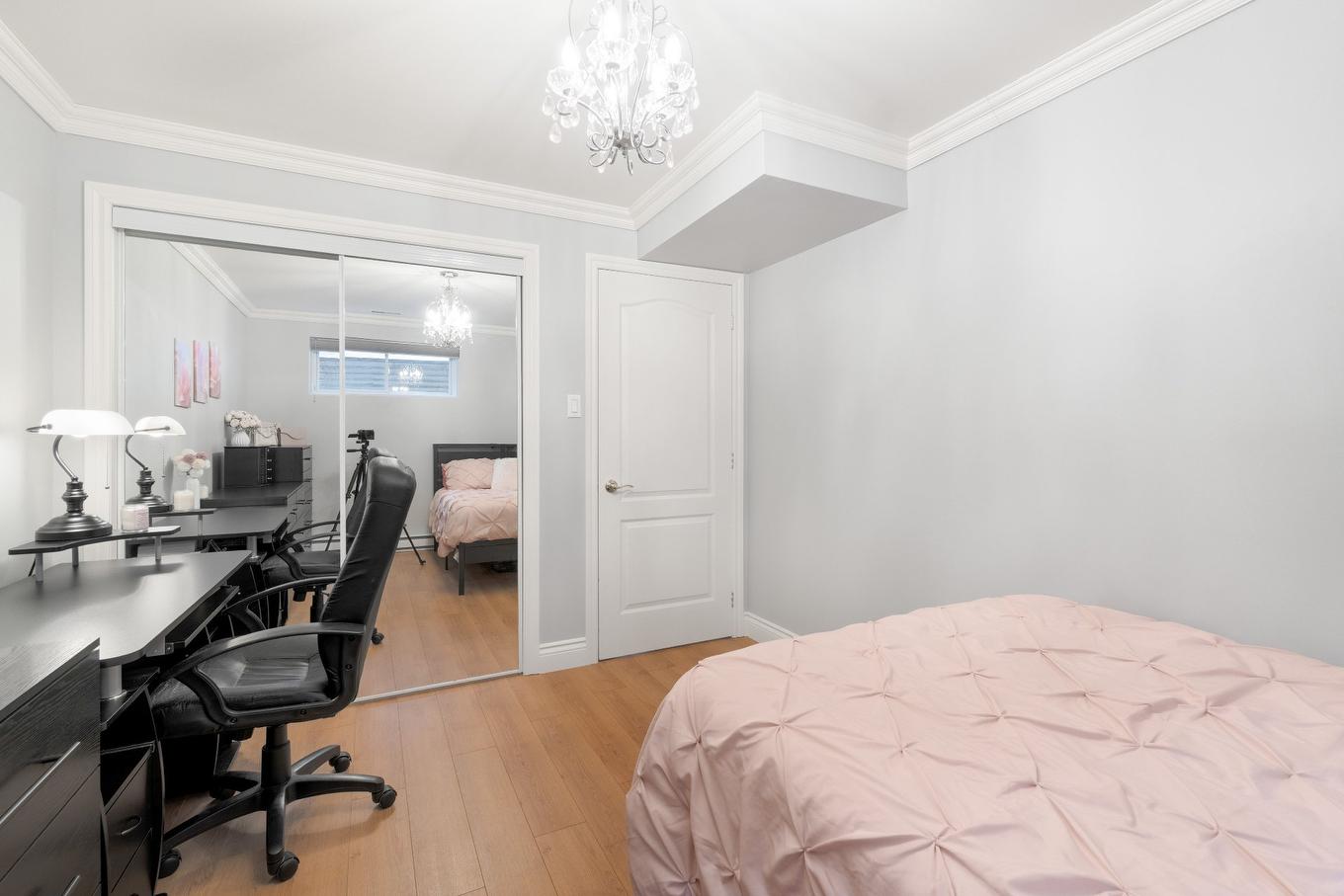 Bedroom - 3223 Rue Alfred-Desrochers, Sherbrooke (Les Nations), QC - Indoor Photo Showing Bedroom