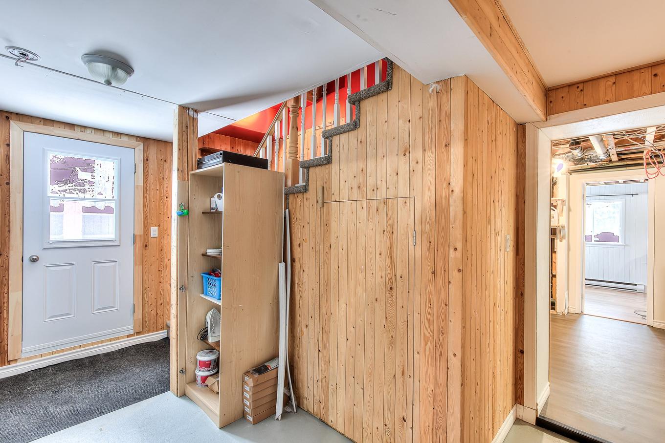 Hall - 16750 Route 335, Chertsey, QC - Indoor Photo Showing Other Room