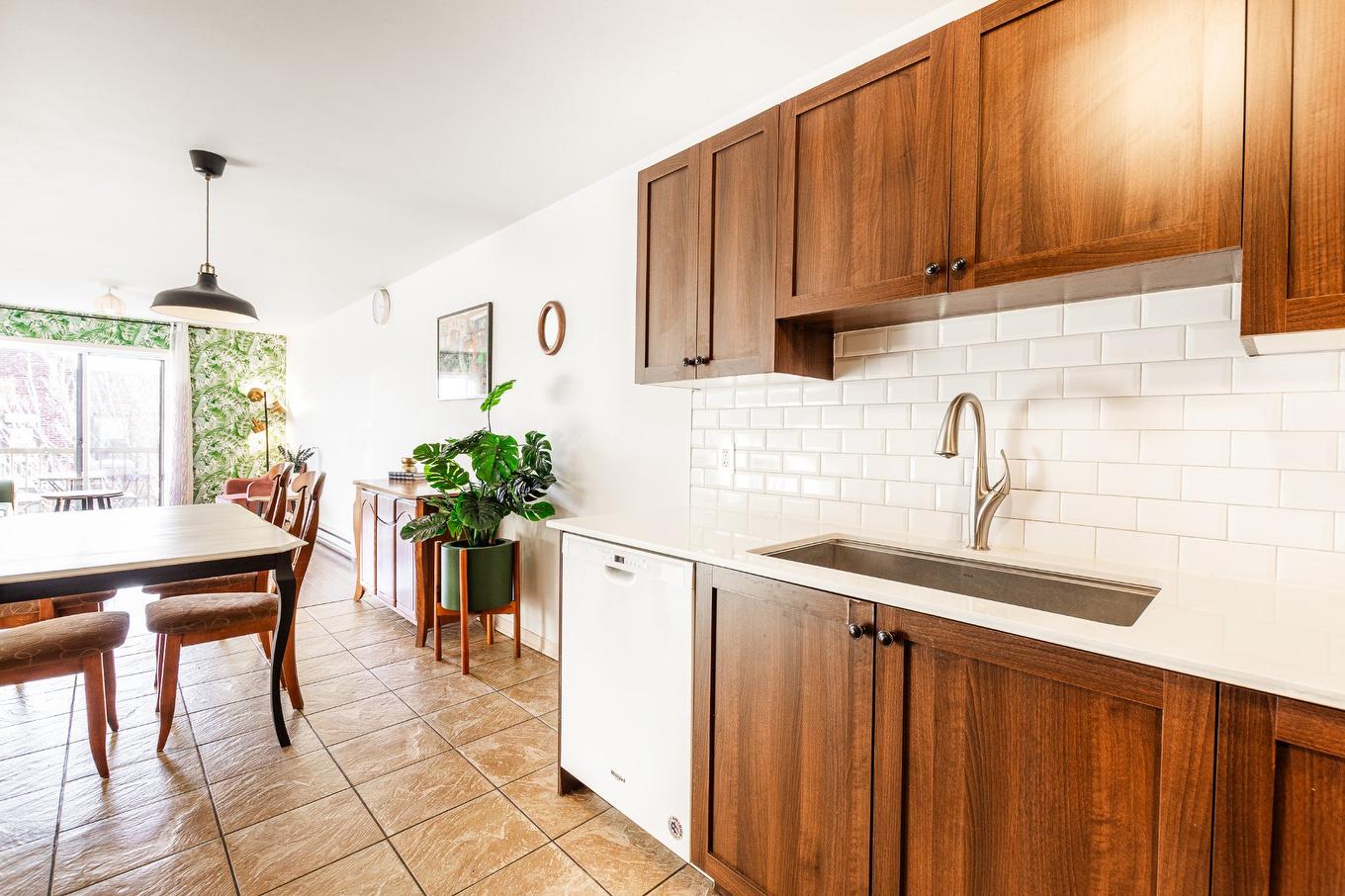 Cuisine - 7089 Rue Durocher, Montréal (Villeray/Saint-Michel/Parc-Extension), QC - Indoor Photo Showing Kitchen