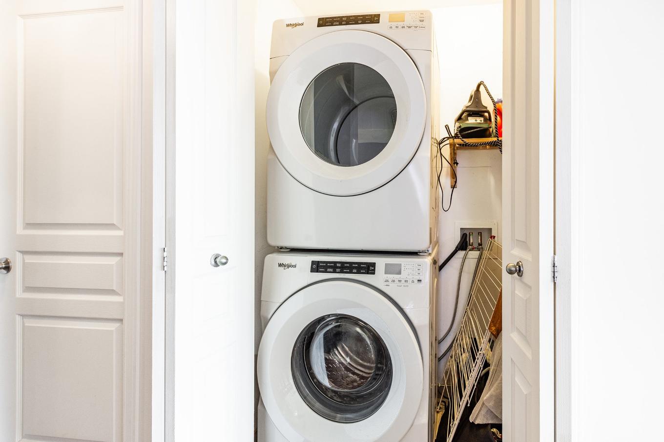 Autre - 7089 Rue Durocher, Montréal (Villeray/Saint-Michel/Parc-Extension), QC - Indoor Photo Showing Laundry Room