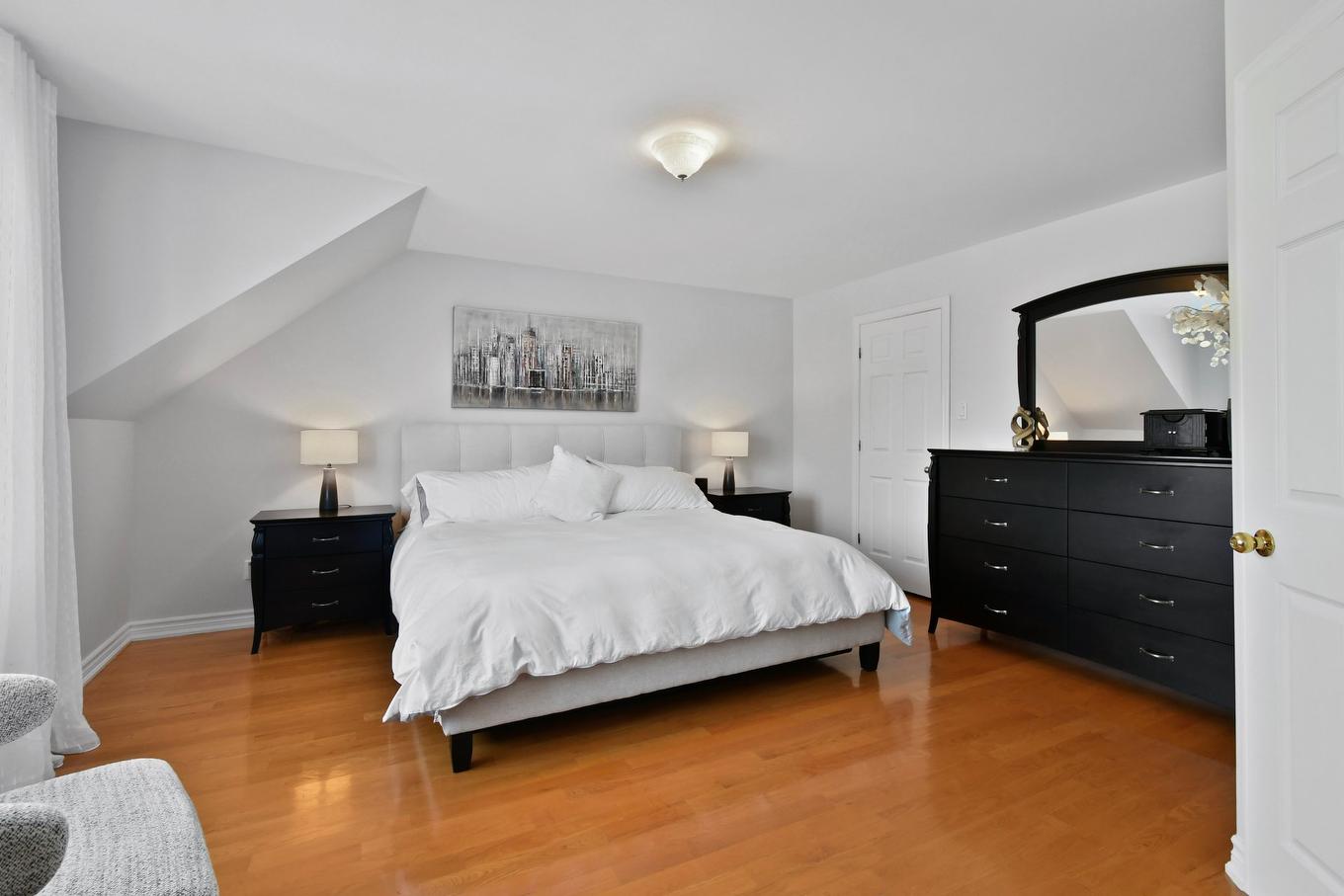 Primary bedroom - 155 Rue Des Hérons, La Prairie, QC - Indoor Photo Showing Bedroom