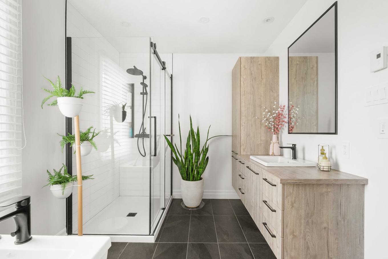 Bathroom - 740 Rue Monique-Dupont, Trois-Rivières, QC - Indoor Photo Showing Bathroom