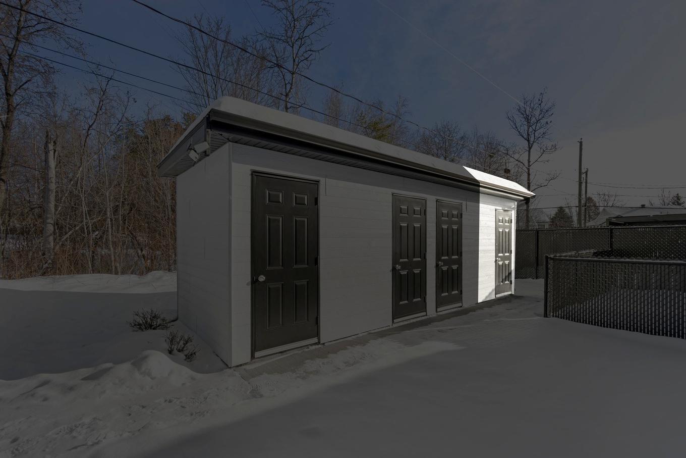 Storage - 740 Rue Monique-Dupont, Trois-Rivières, QC - Outdoor