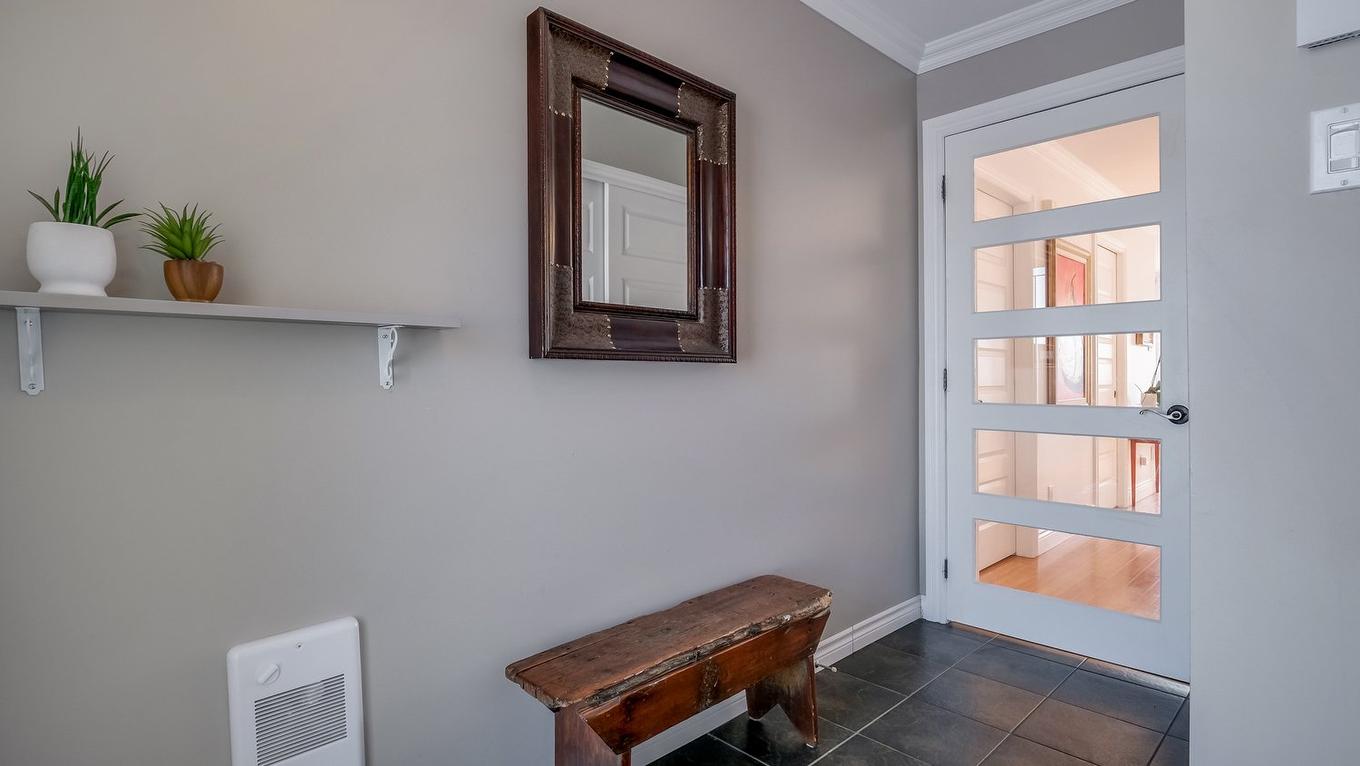 Hall d'entrée/Vestibule - 22 Rue Louis-Roy, Saint-Antoine-Sur-Richelieu, QC