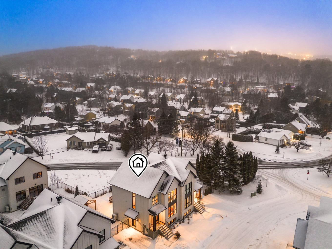 Photo aérienne - 2-138 Rue De Saguenay, Bromont, QC - Outdoor With View