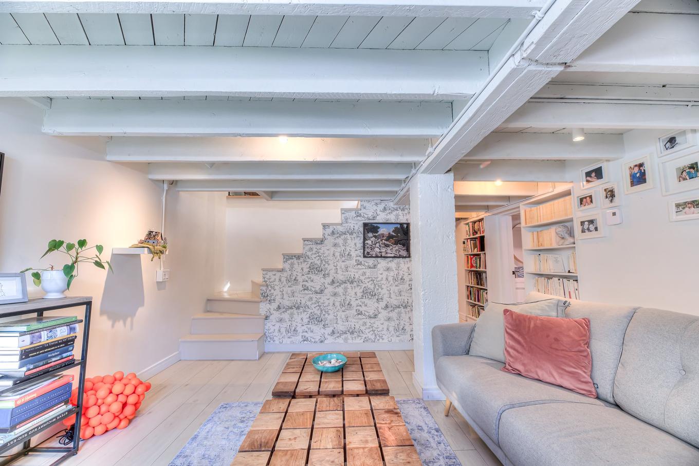 Salle familiale - 7300 Rue Marquette, Montréal (Villeray/Saint-Michel/Parc-Extension), QC - Indoor