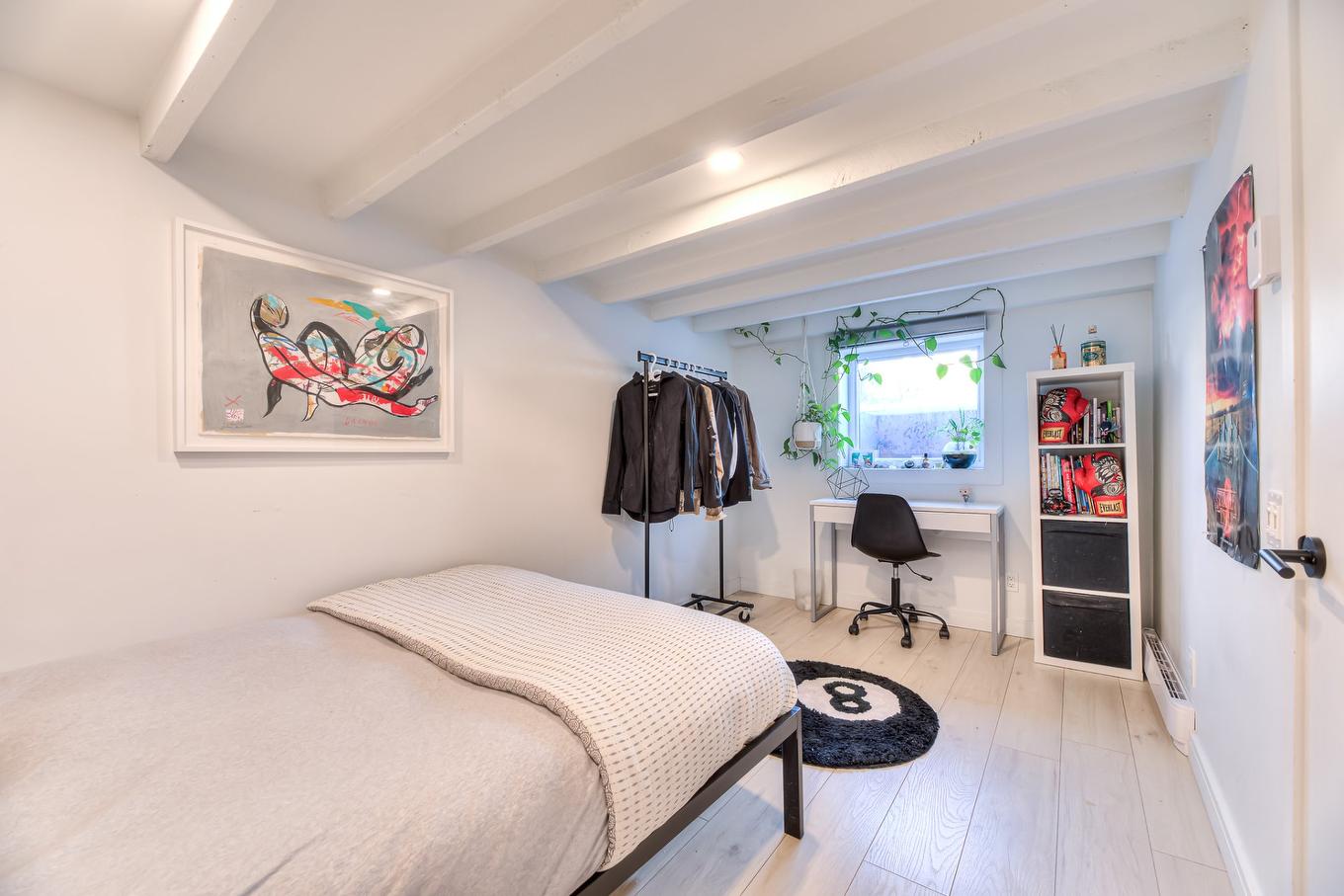 Chambre à coucher - 7300 Rue Marquette, Montréal (Villeray/Saint-Michel/Parc-Extension), QC - Indoor Photo Showing Bedroom