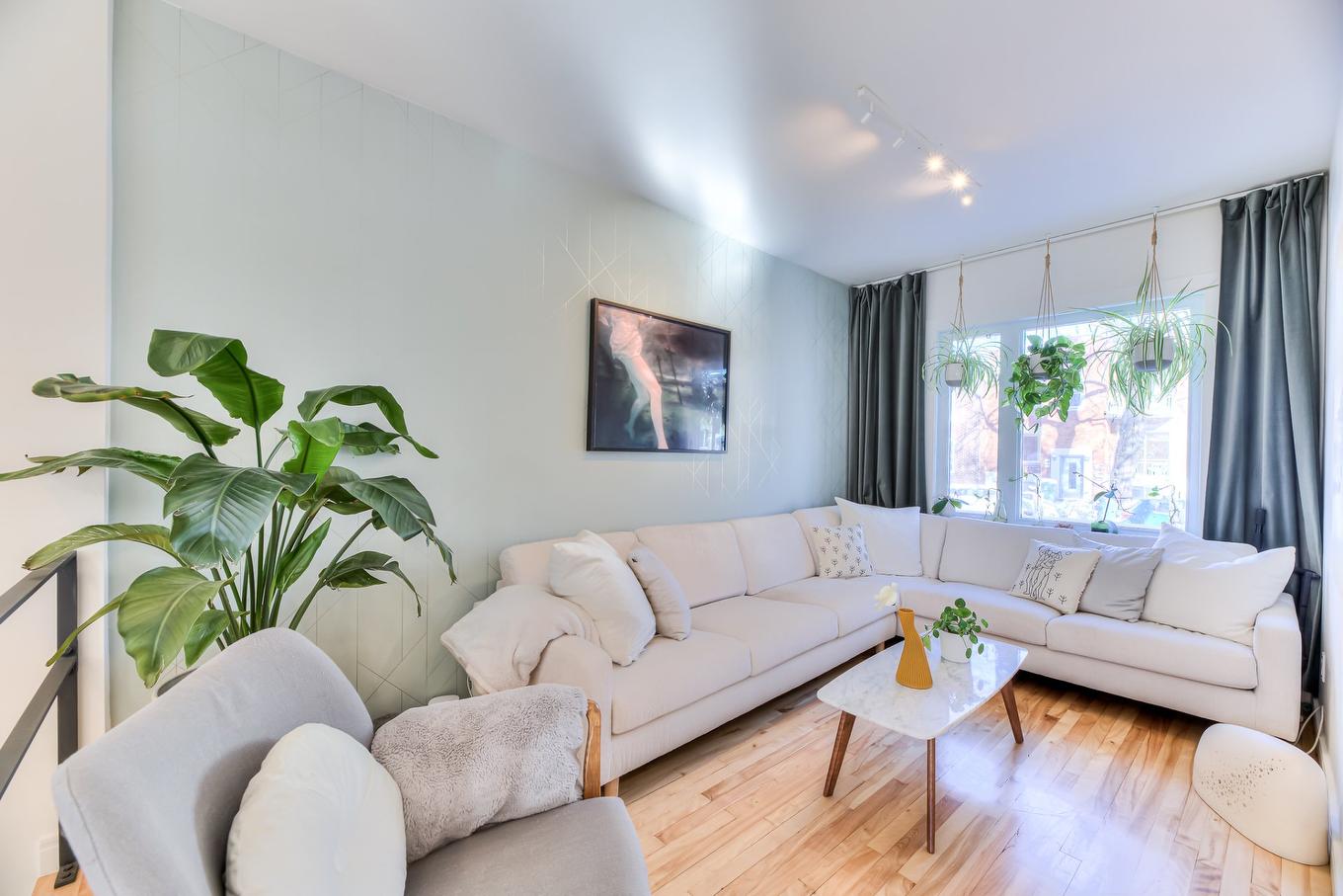 Salon - 7300 Rue Marquette, Montréal (Villeray/Saint-Michel/Parc-Extension), QC - Indoor Photo Showing Living Room