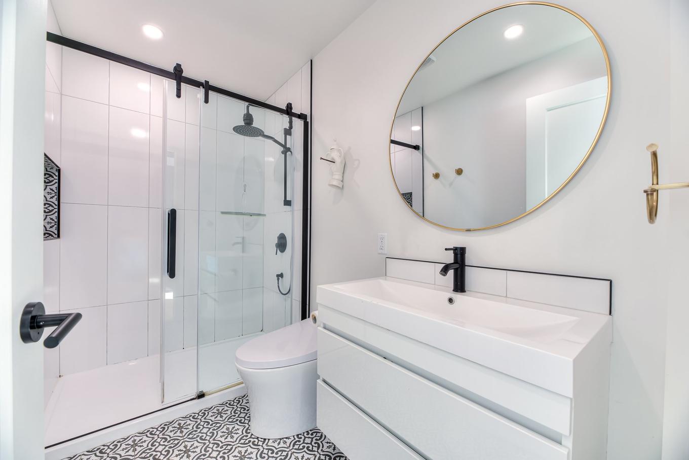 Salle de bains - 7300 Rue Marquette, Montréal (Villeray/Saint-Michel/Parc-Extension), QC - Indoor Photo Showing Bathroom