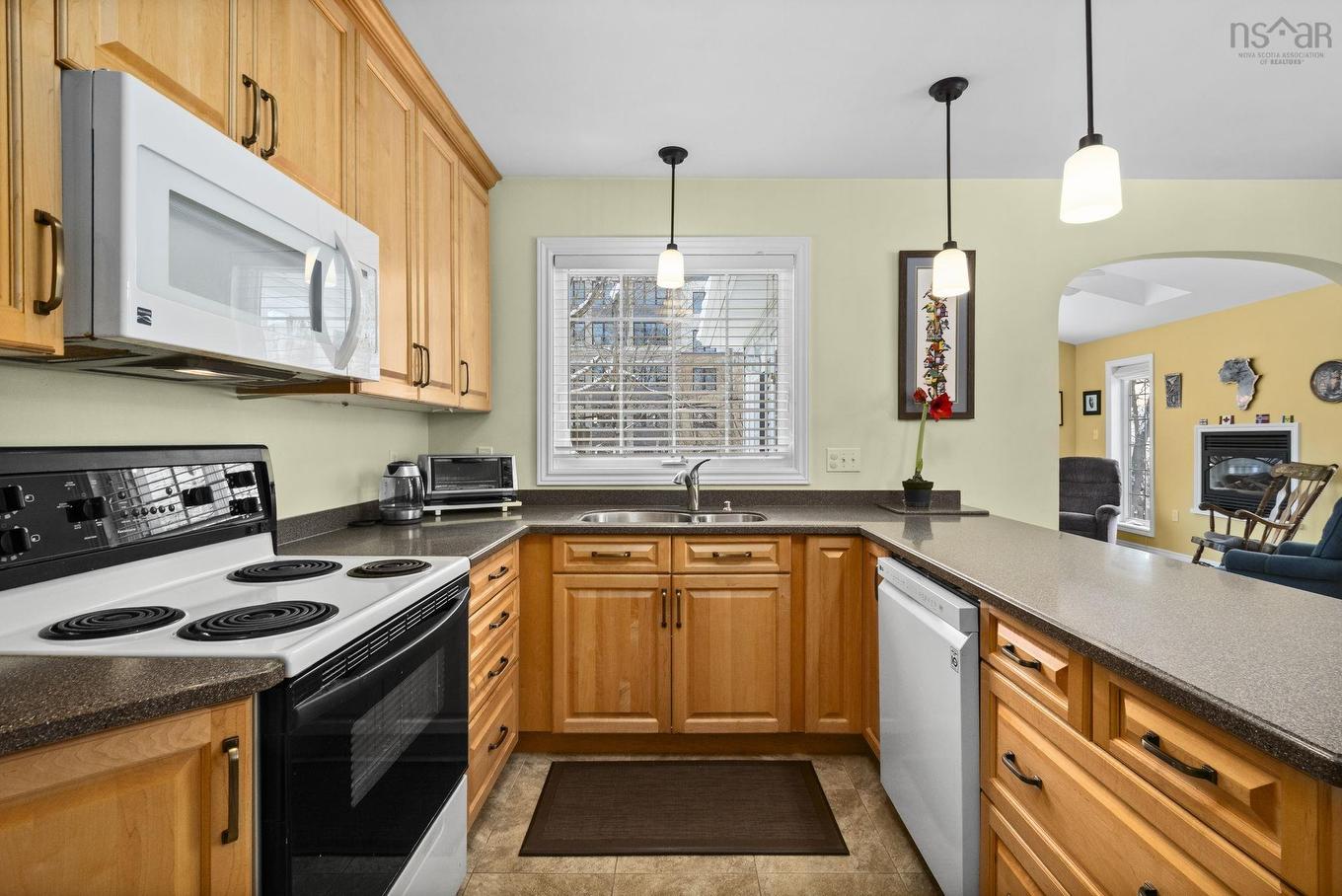 16 Canary Crescent, Halifax, NS