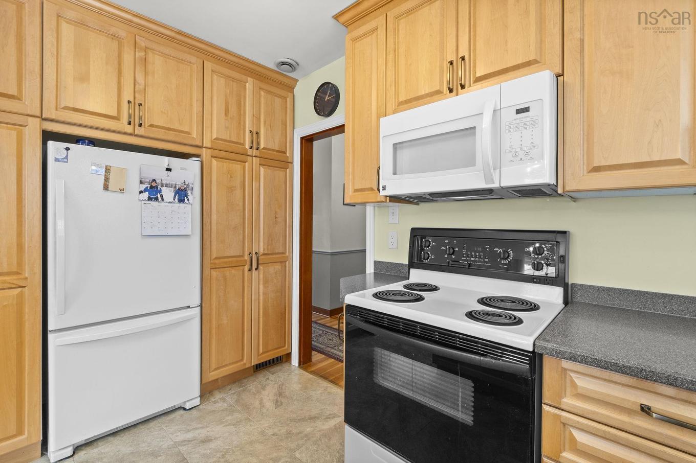 16 Canary Crescent, Halifax, NS