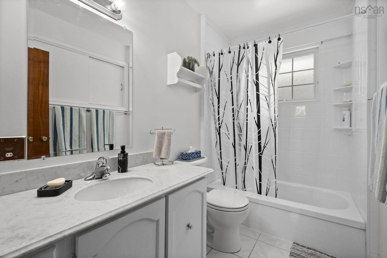 16 Canary Crescent, Halifax, NS