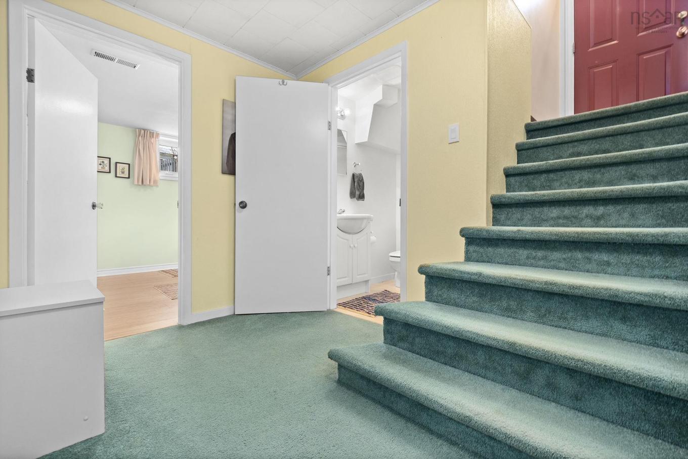 16 Canary Crescent, Halifax, NS