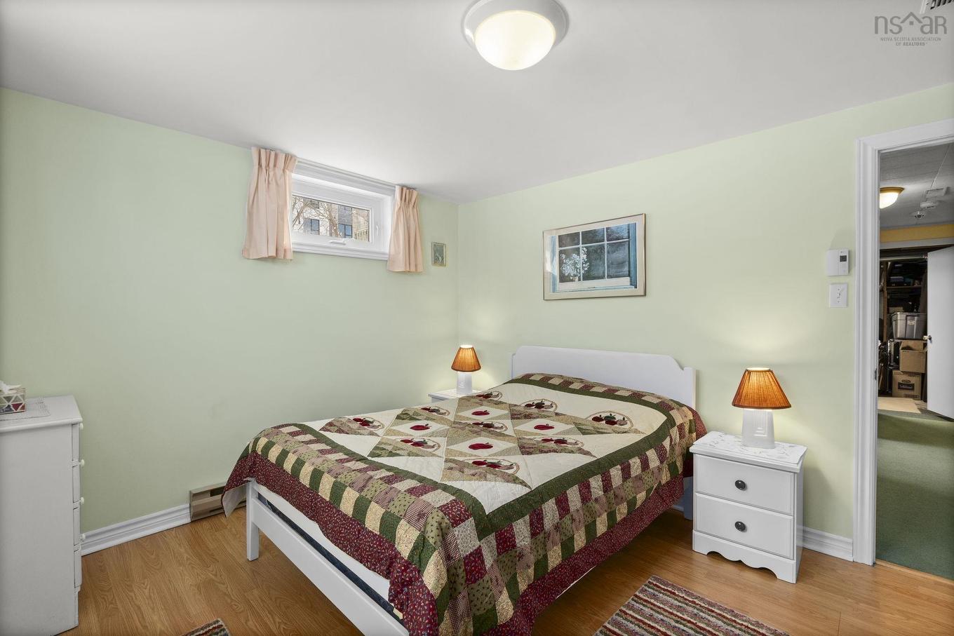 16 Canary Crescent, Halifax, NS