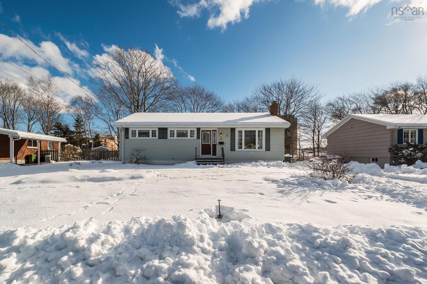 16 Canary Crescent, Halifax, NS