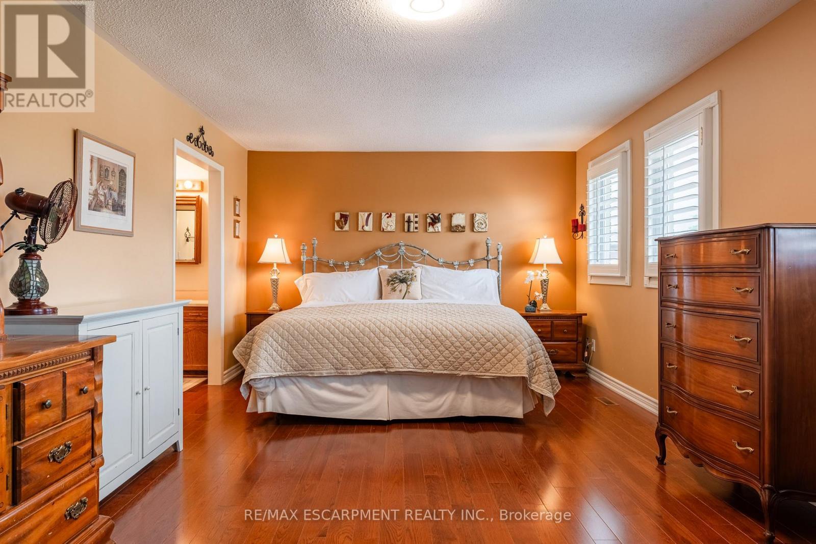 2054 Teeside Court, Mississauga, ON - Indoor Photo Showing Bedroom