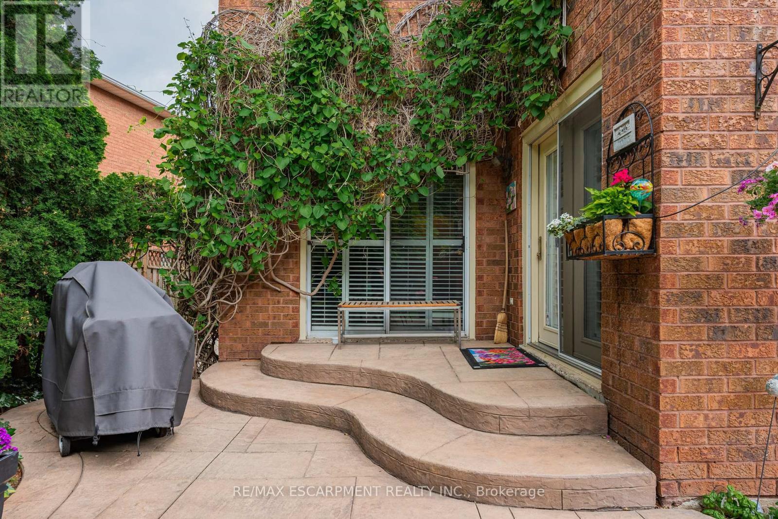 2054 Teeside Court, Mississauga, ON - Outdoor With Exterior