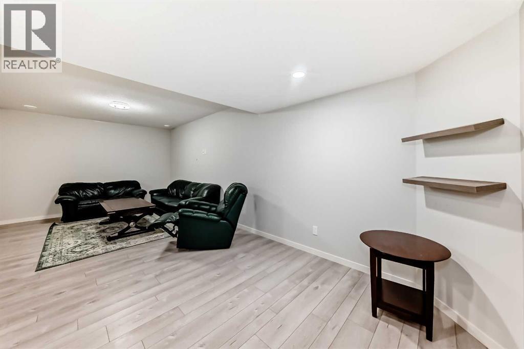 54 Seton Manor Se, Calgary, AB - Indoor